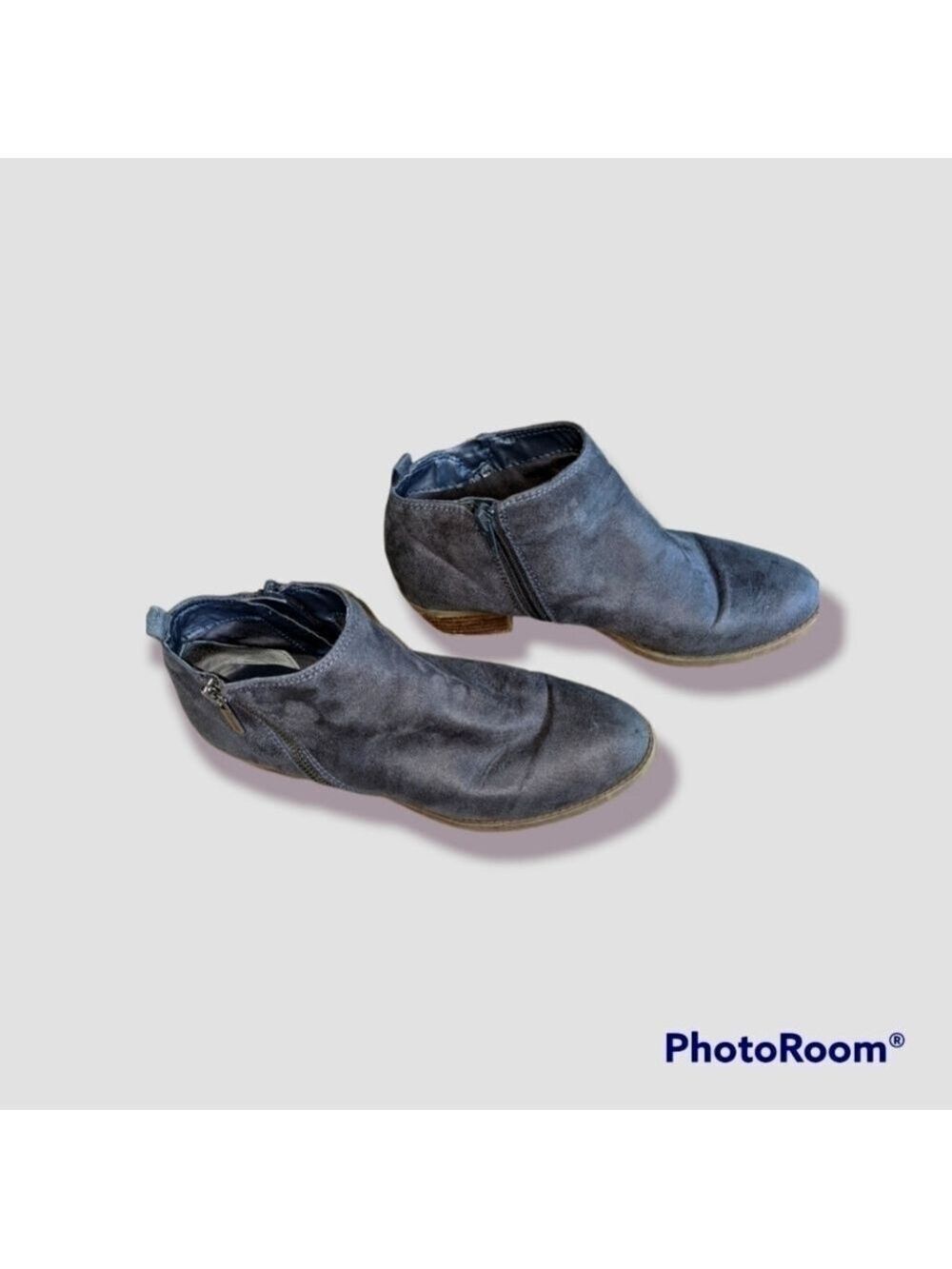 𝅺CARLOS Santana Brie Gray shooties Size 8